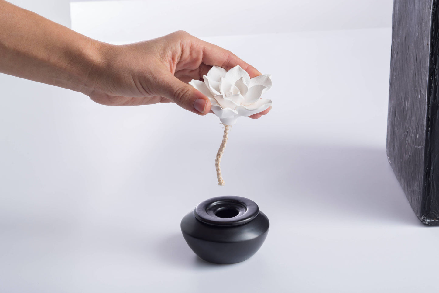 Porcelain Aroma Diffuser-Gardenia