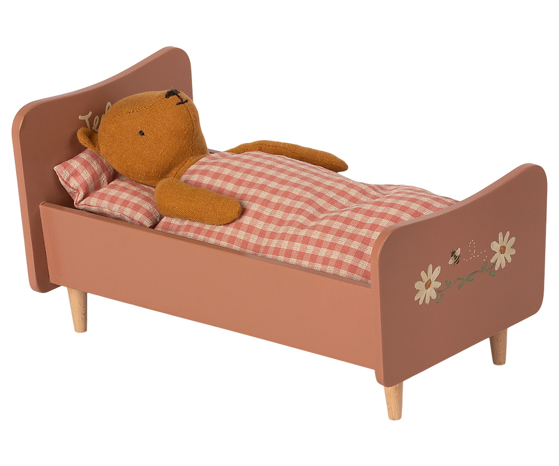 Wooden Teddy Mom Bed