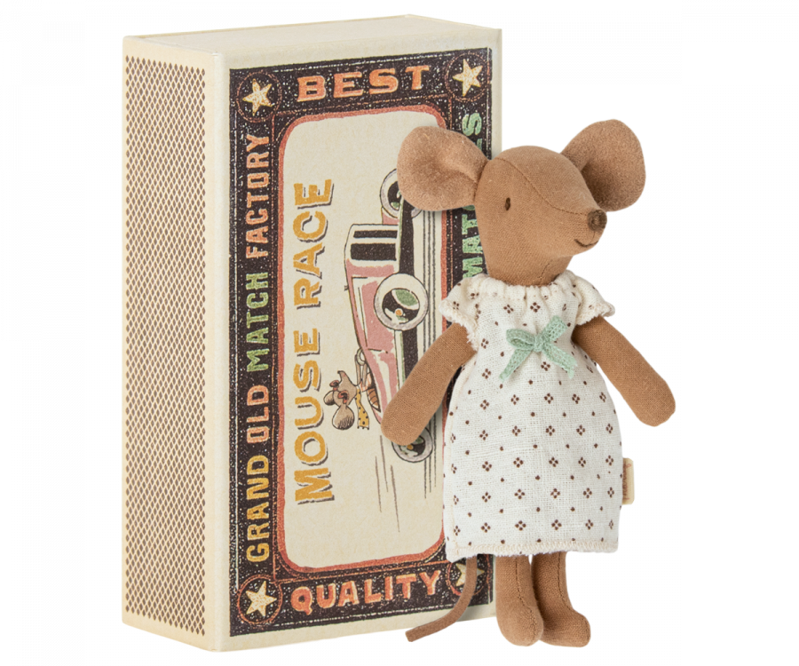 Big Sister Mouse in Matchbox 17-3202-01