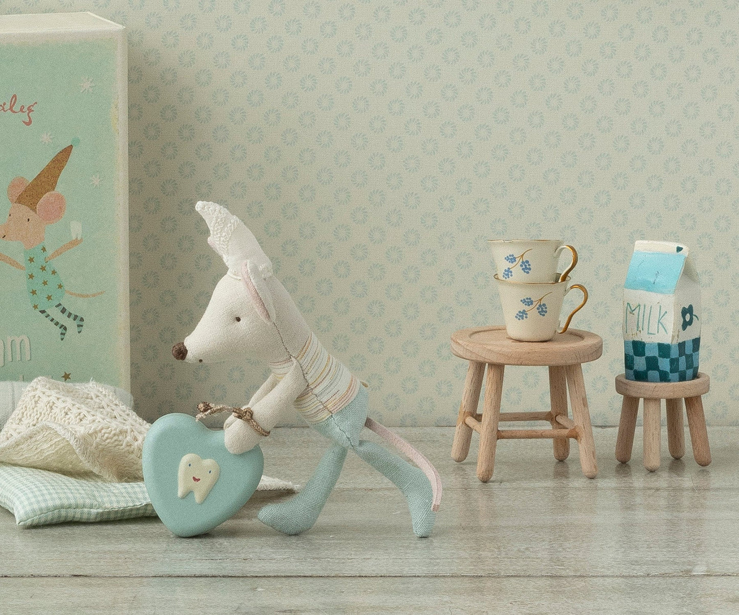 Mouse Table And Stool Set