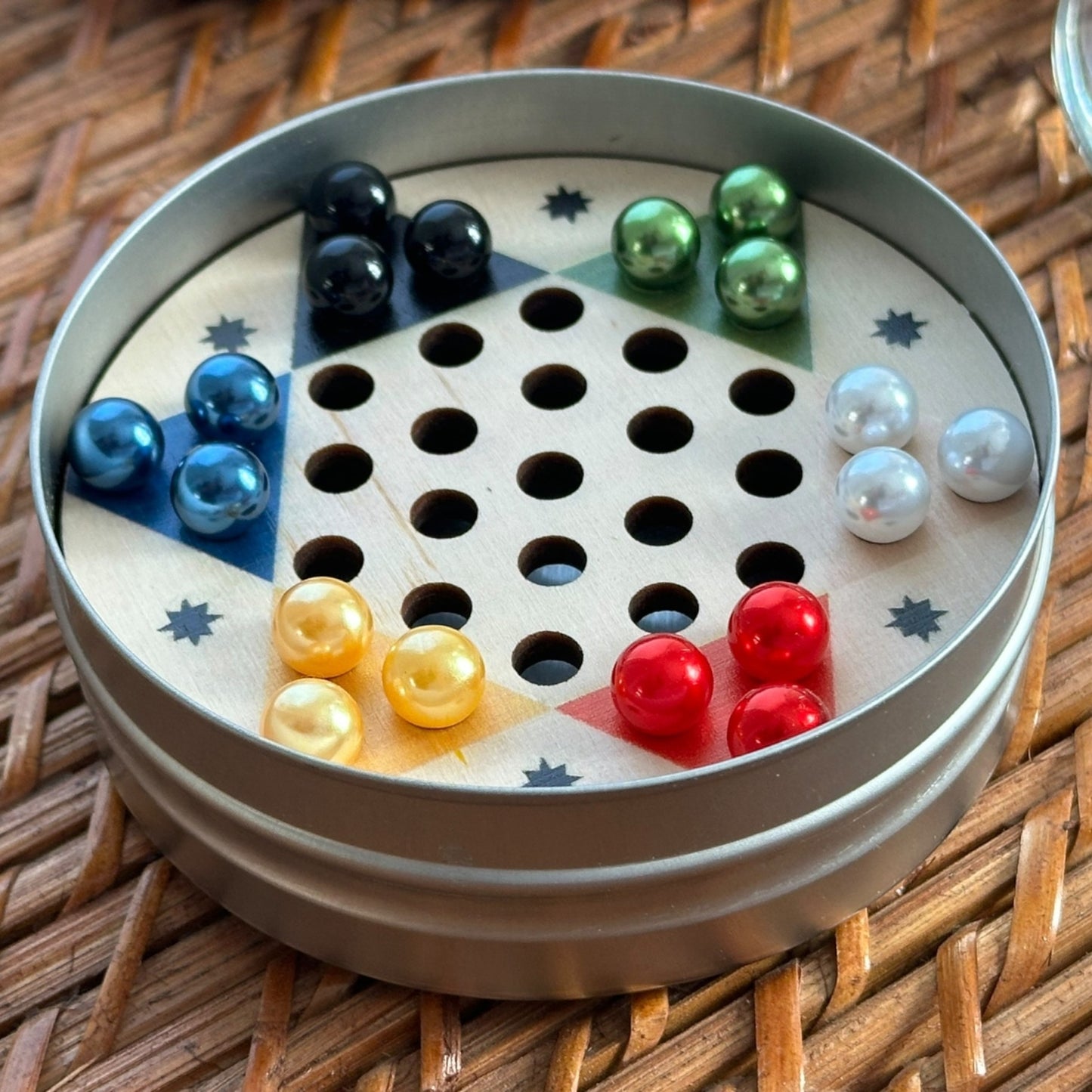 Games In The Round - Chinese Checkers
