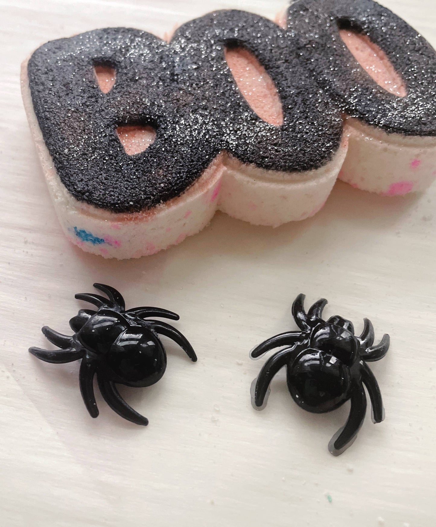 Boo Bath Bomb with spider inside! (toy!)