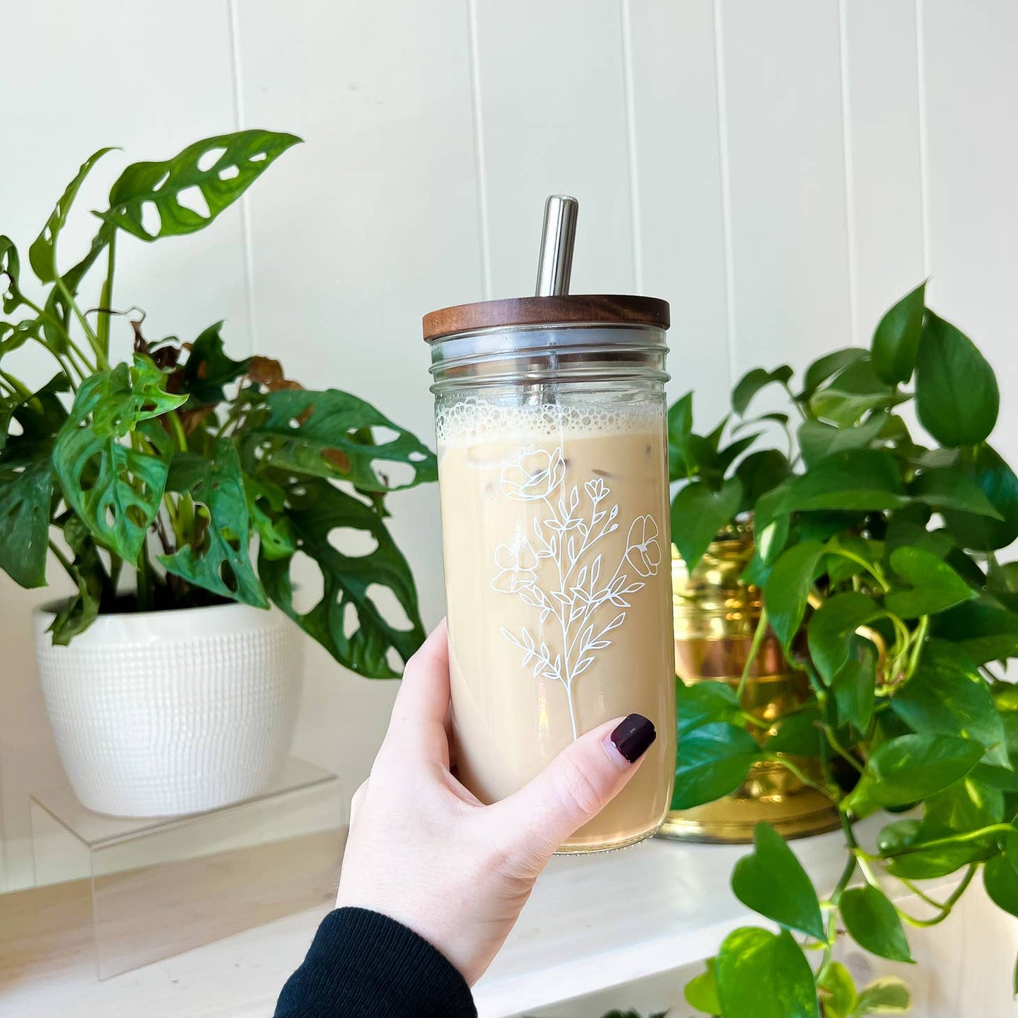 Floral 22oz Glass Tumbler With Acacia Lid & Straw