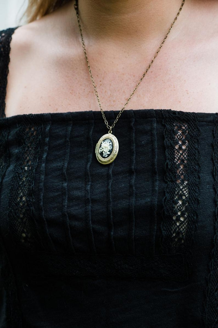 Cameo Locket Necklace - Ivory and Black Flower