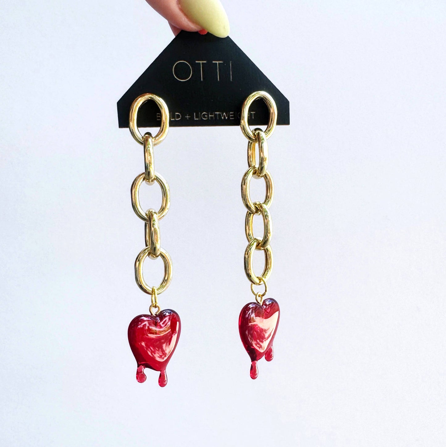 Lightweight Swing Chain Earring: Rounded Dripping Heart