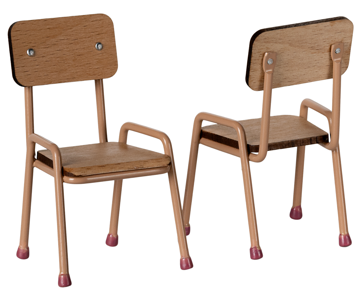 Table And Chair Set For Mice - Dark Powder