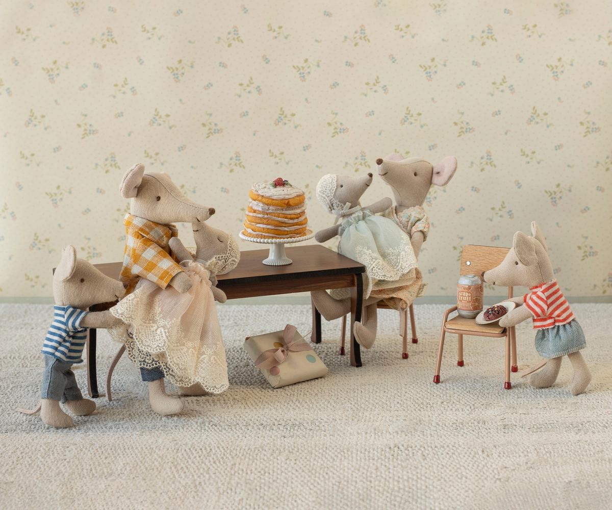 Mouse Party Cake And Stand
