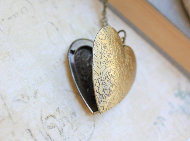 Floral Heart Locket Necklace