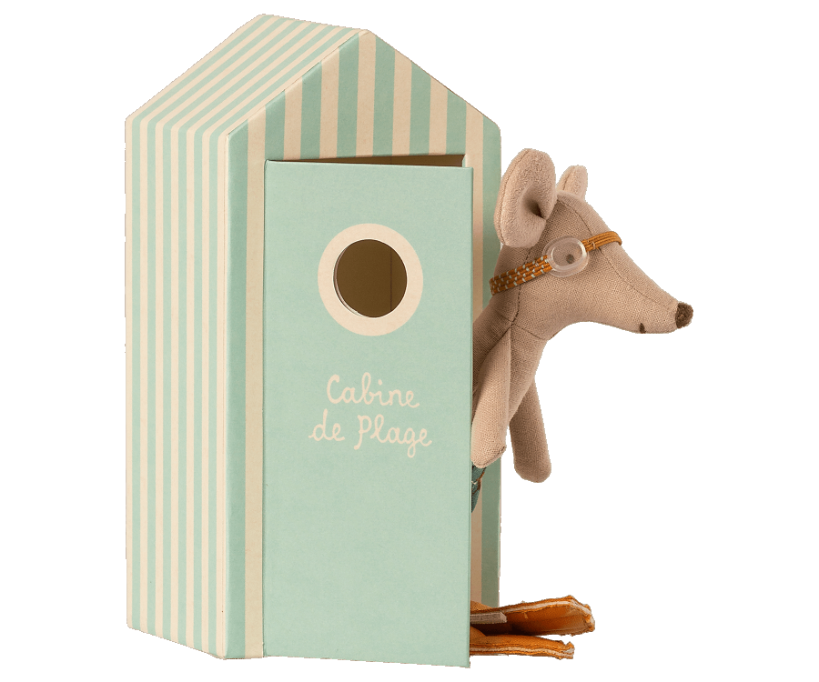 Big Brother Beach Mouse in Cabin de Plage