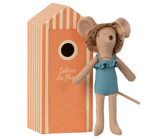 Mum Beach Mouse in Cabin de Plage