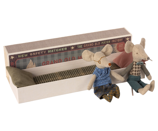 Grandma & Grandpa Mice In Matchbox 2021