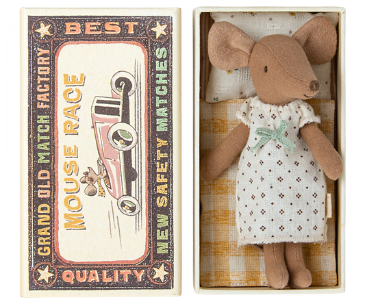 Big Sister Mouse in Matchbox 17-3202-01