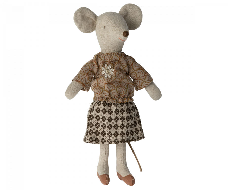 Blouse And Skirt For Grandma Mouse