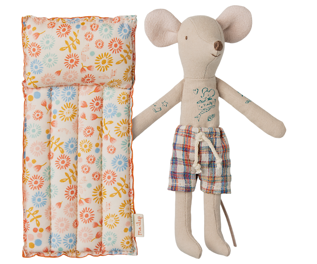 Dad Beach Mouse With Air Mattress