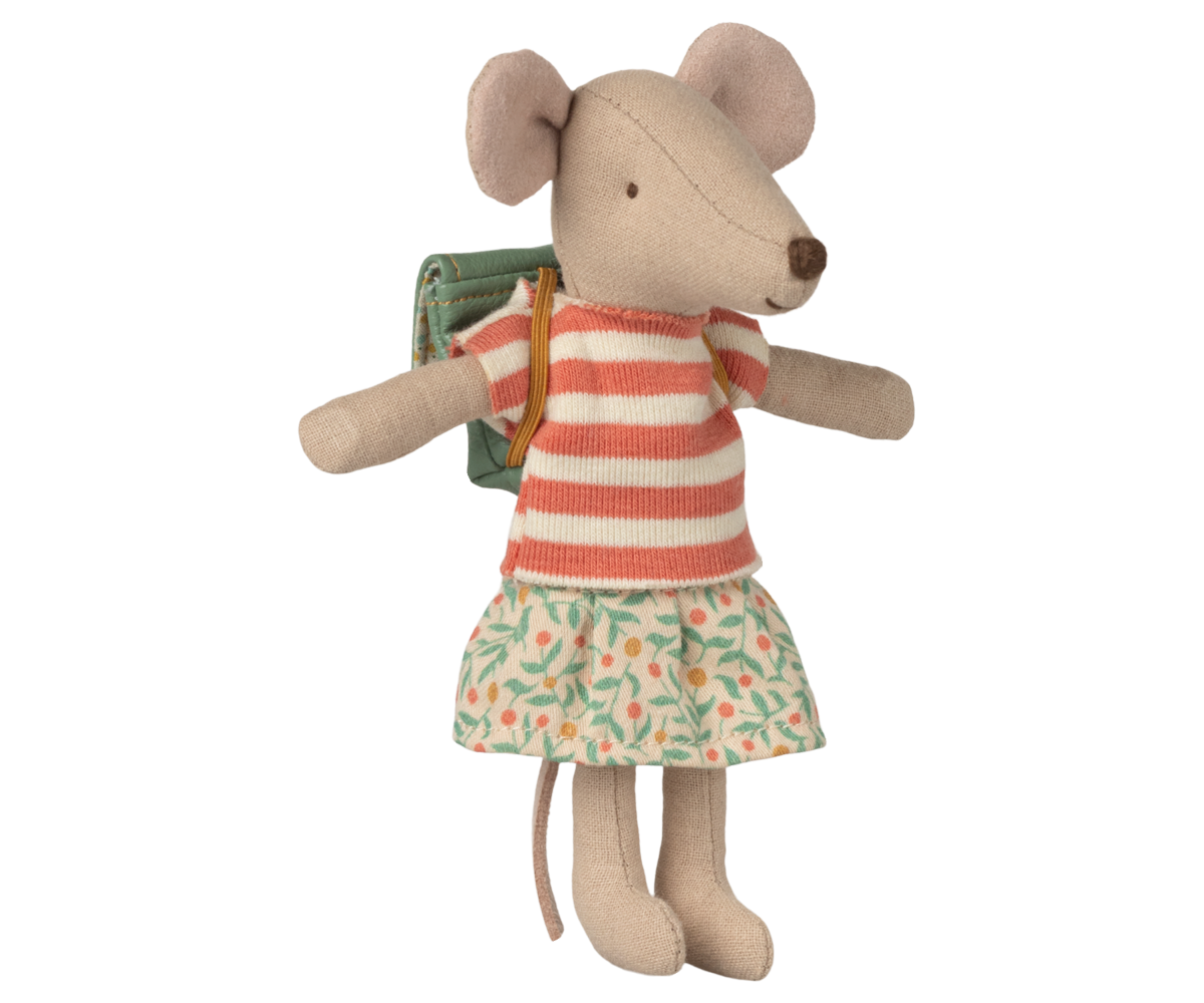 Clothes & Green Bag Big Sister Mouse