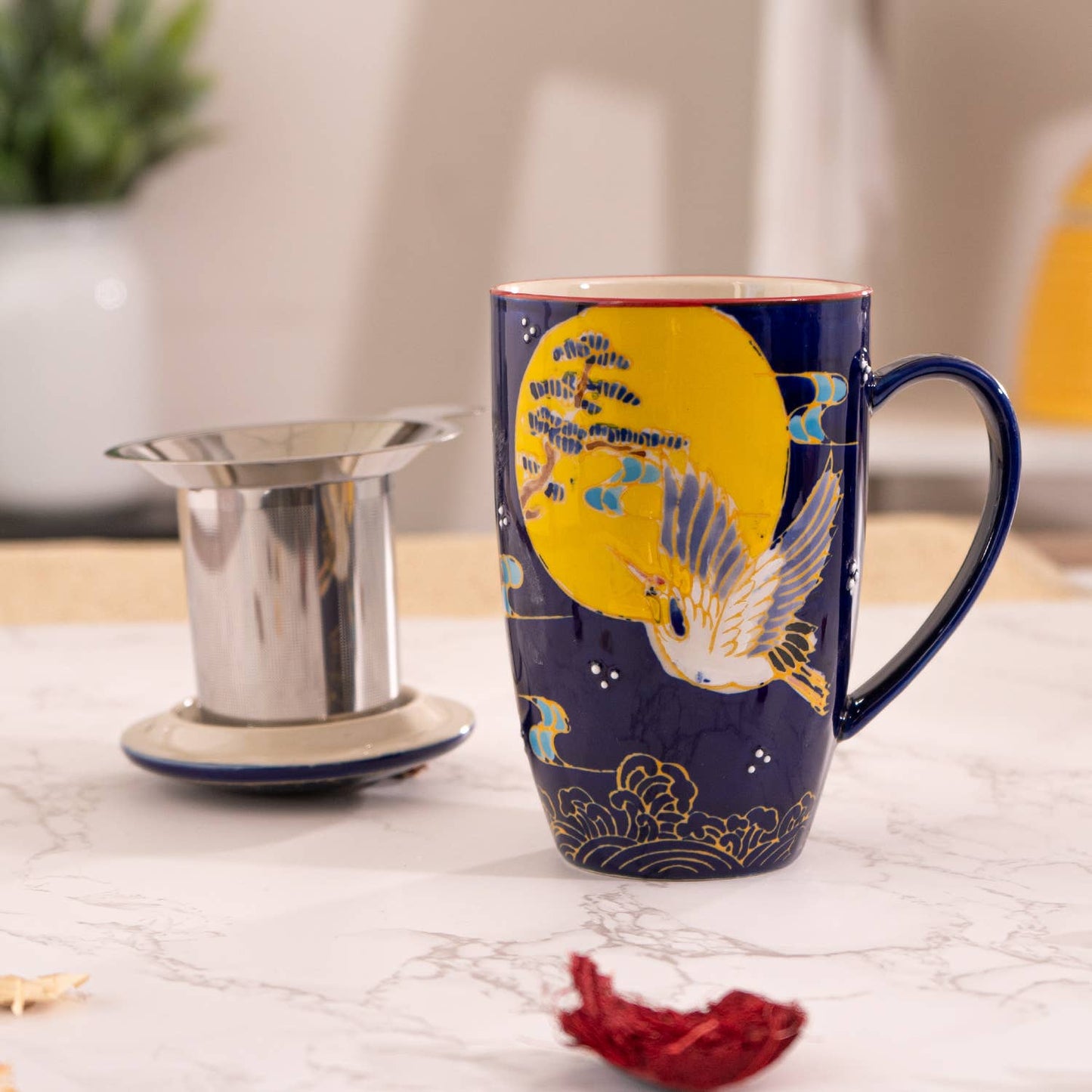 Japanese Crane Design 15oz Tea Mug With Lid and Infuser
