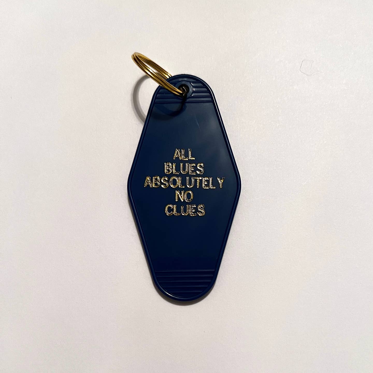 All Blues Absolutely No Clues Retro Motel Keychain