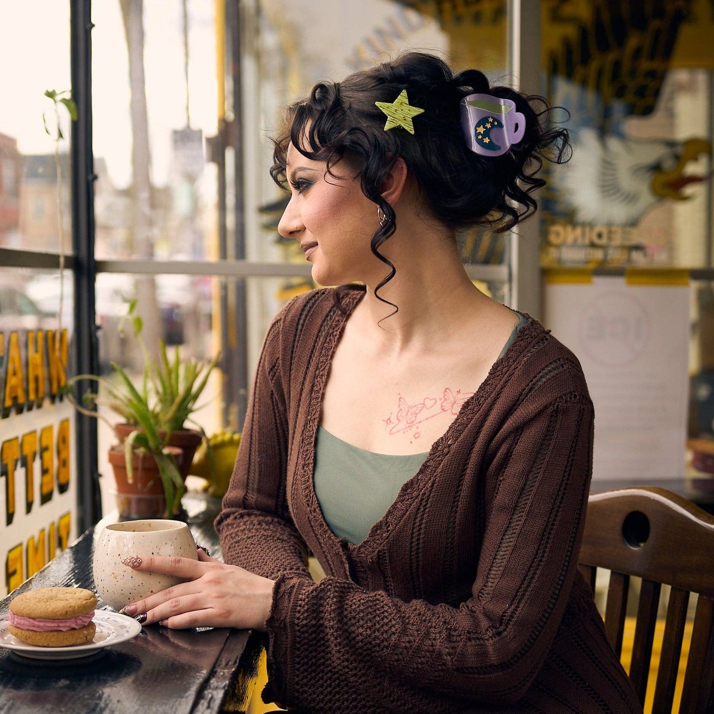 Matcha Mug Hair Claw