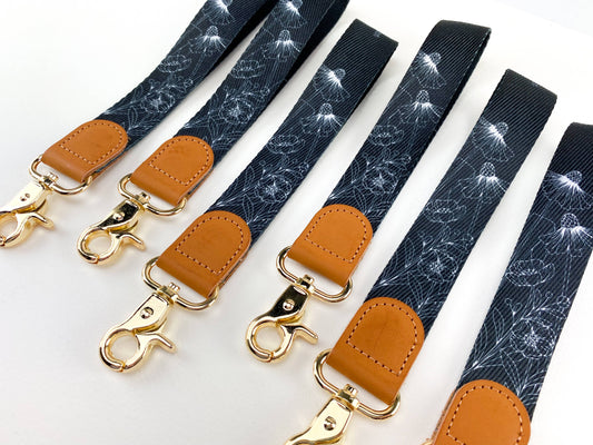 Black and White Floral Wrist Lanyard Keychain