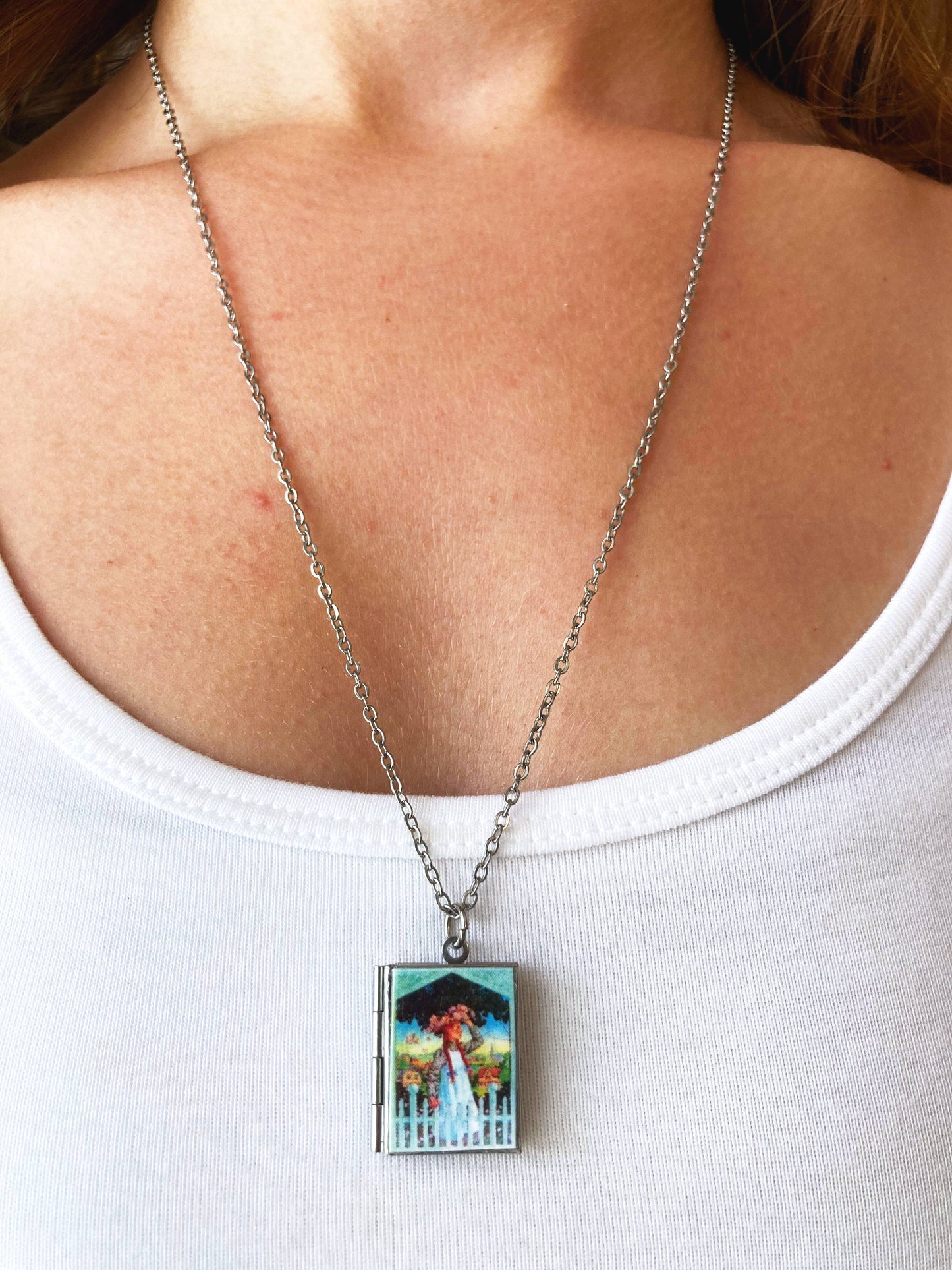Book Locket Anne of Green Gables - Picket Fence