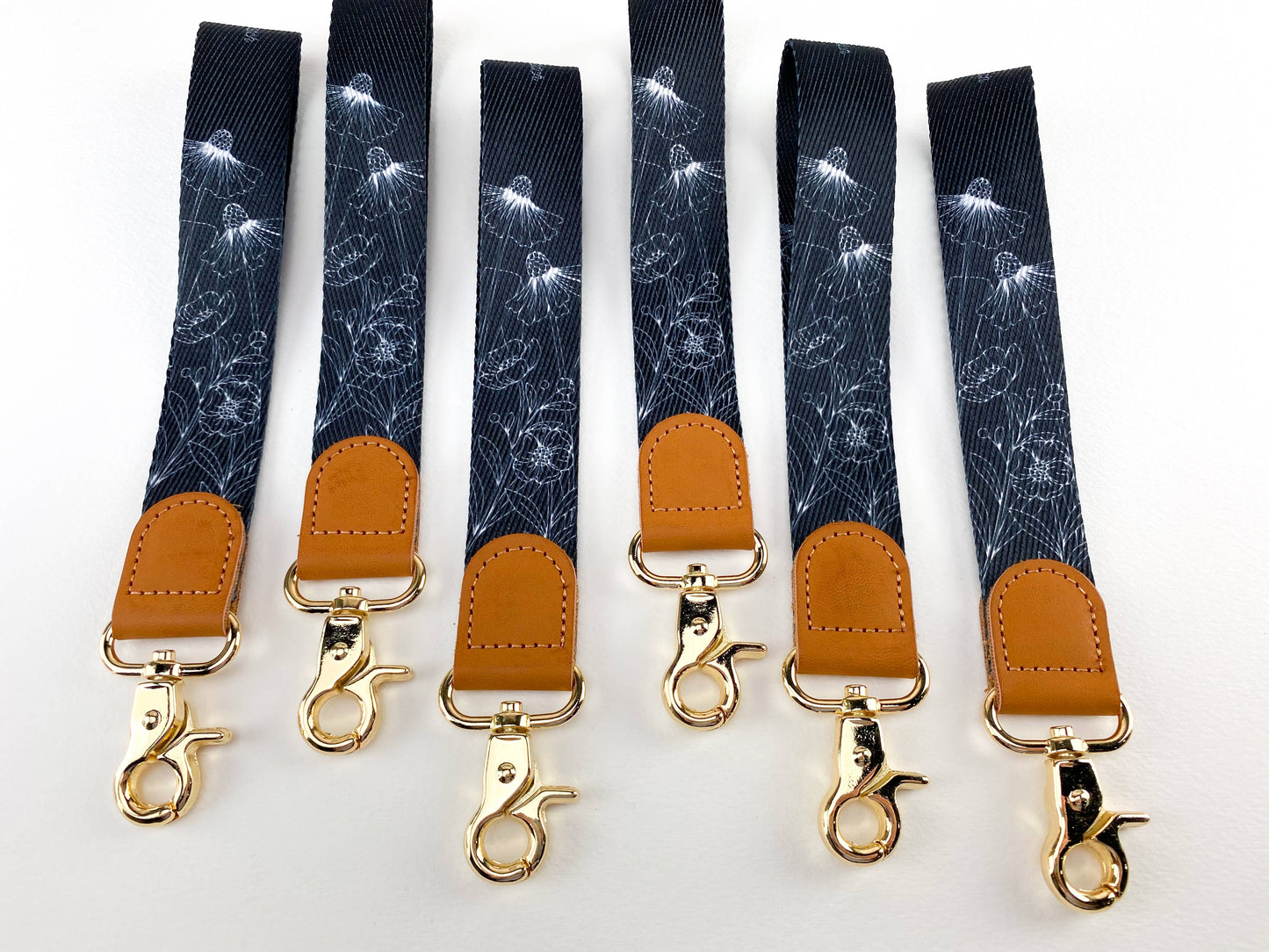 Black and White Floral Wrist Lanyard Keychain