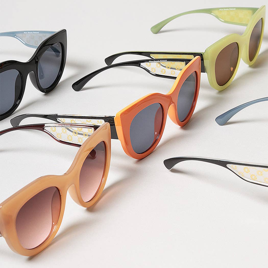 Women's Bold Round Frame Sunglasses