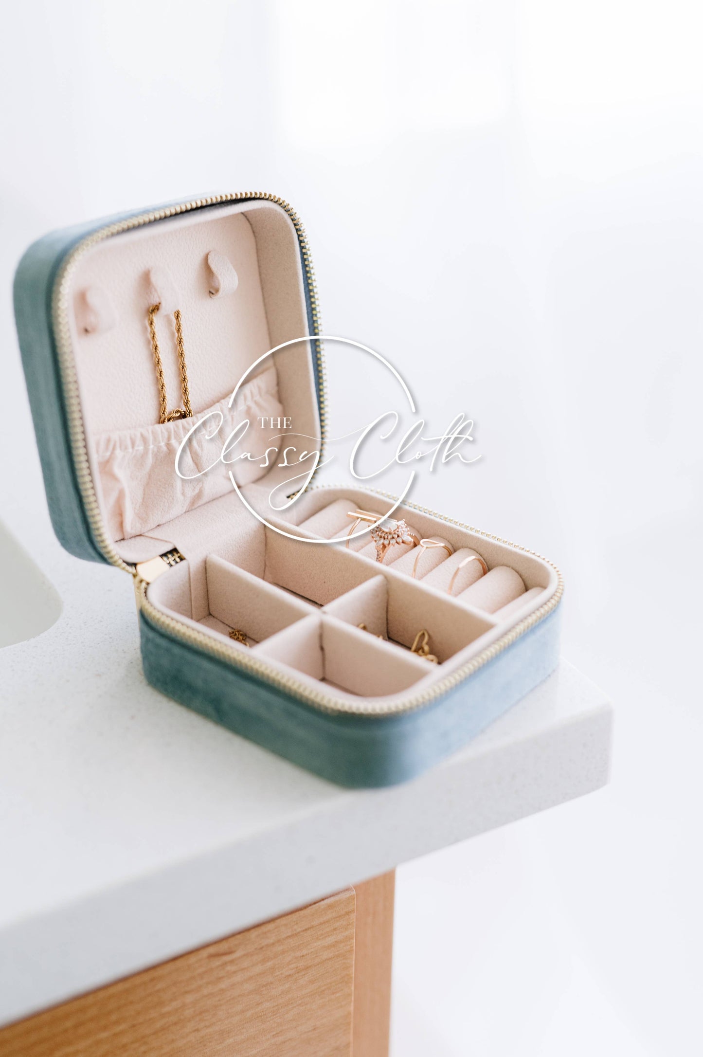 Mini Velvet Jewelry Case - Dusty Blue