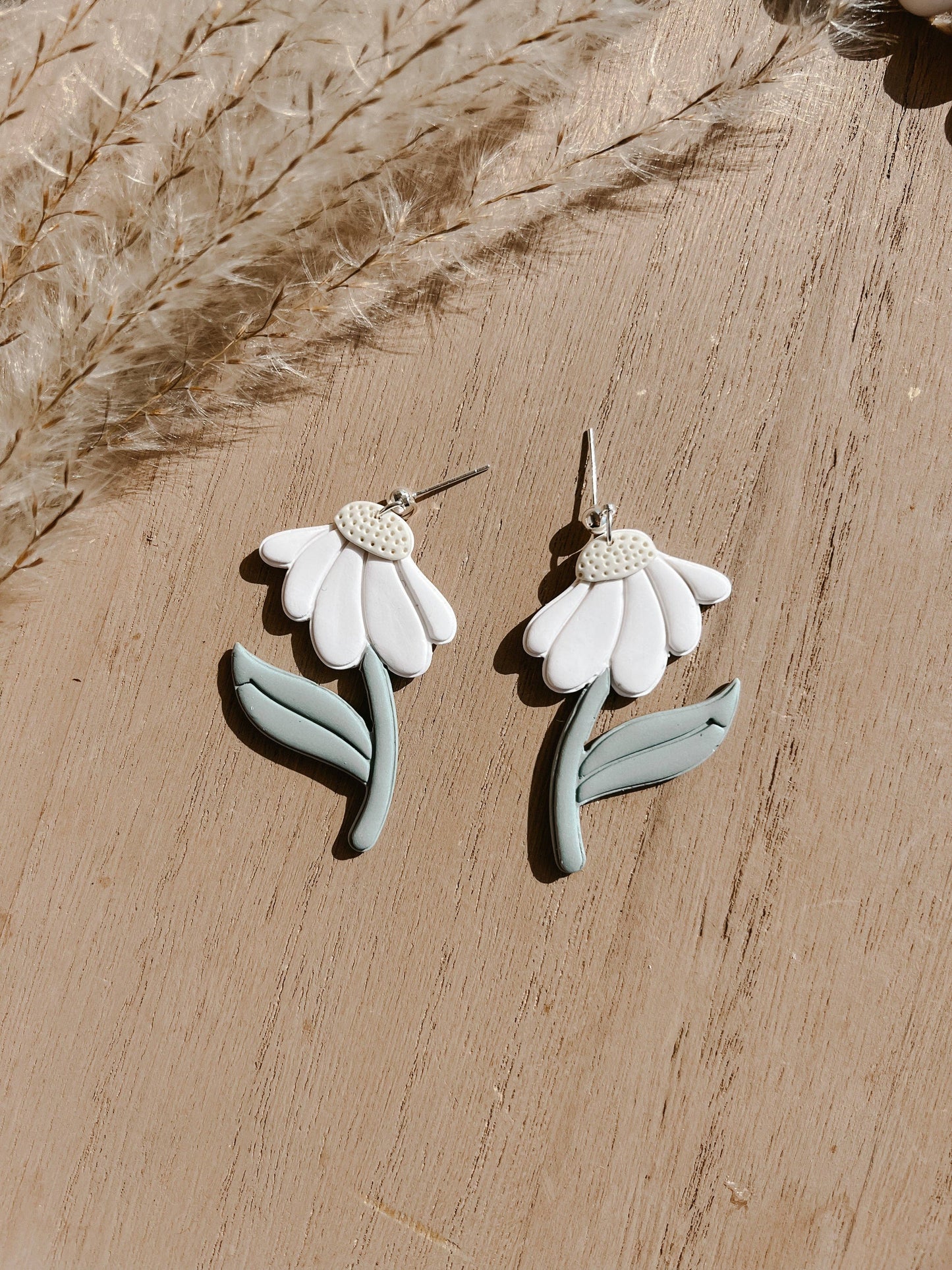 Daisy Flower Dangle Earrings, Boho Earrings, Minimalist