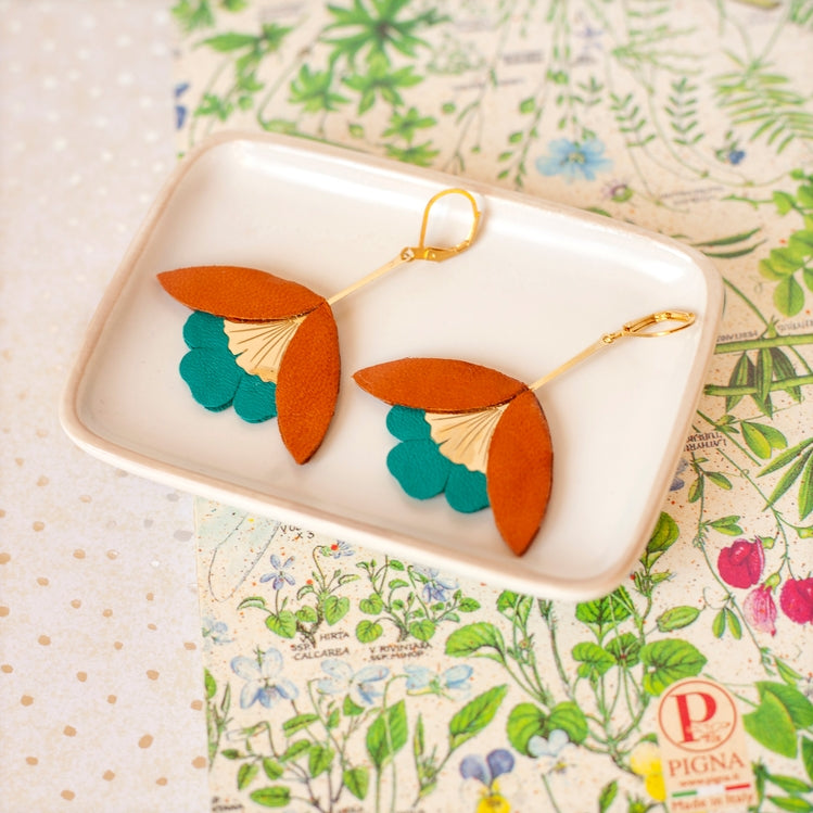 Ginkgo Flower Earrings – Brown and Deep Green Leather