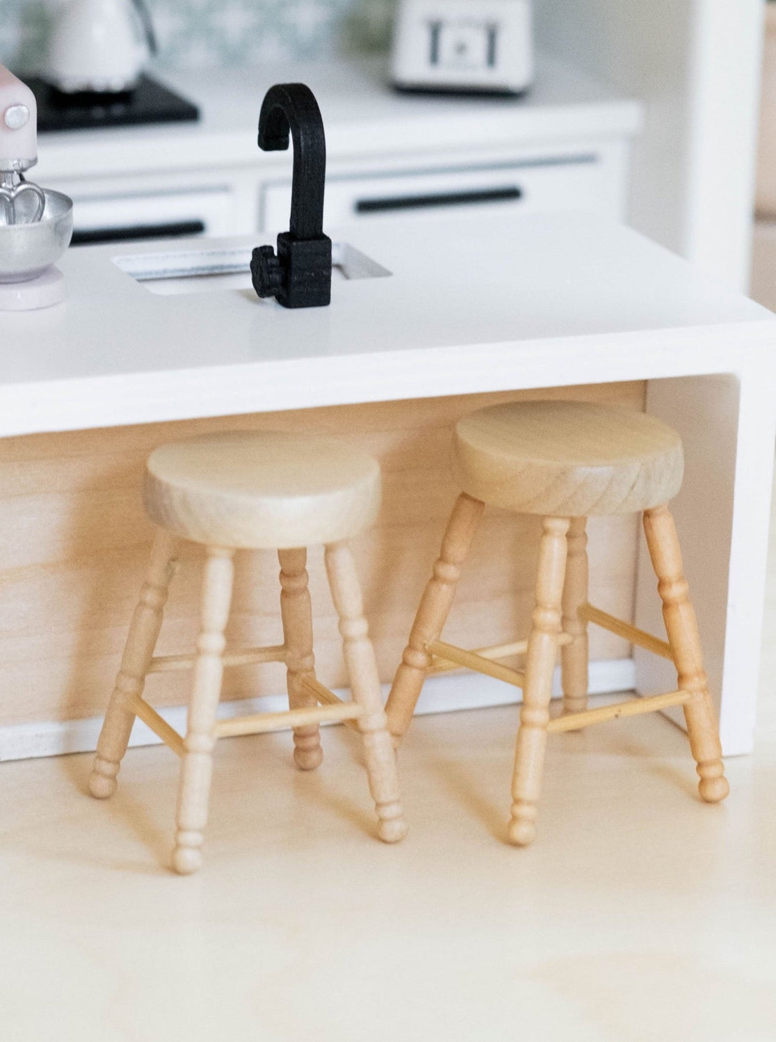 Dollhouse Classic Barstool Natural Wood