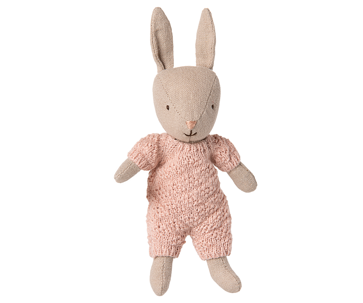 Rabbit Micro Sand Rose Knitted Suit