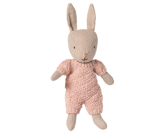 Rabbit Micro Sand Rose Knitted Suit