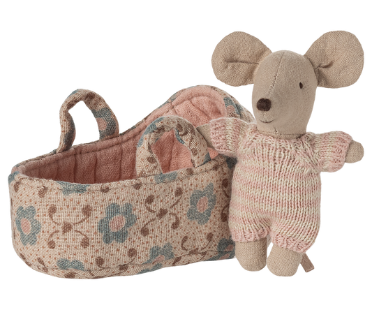 Baby Mouse In Carrycot Rose