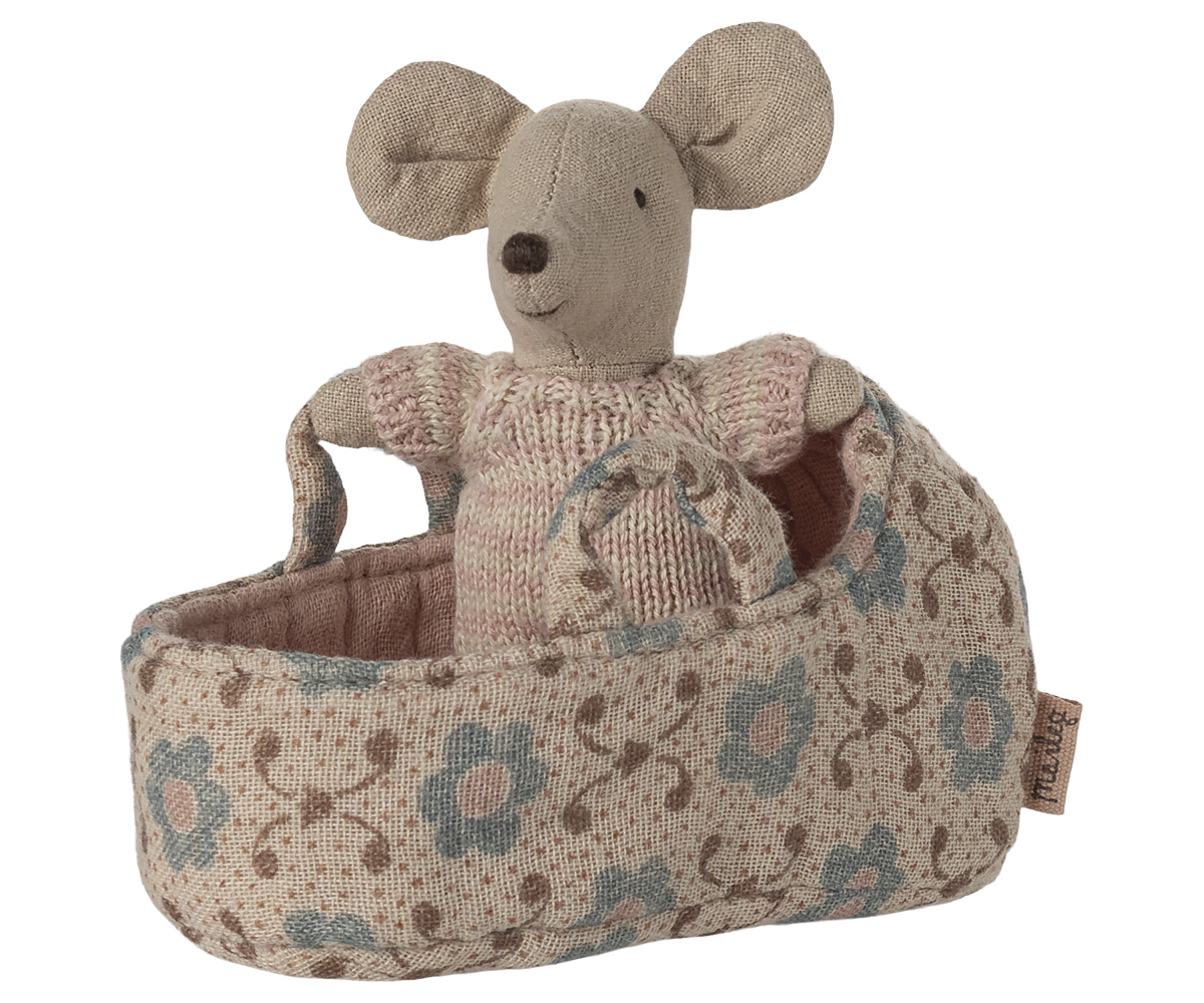 Baby Mouse In Carrycot Rose