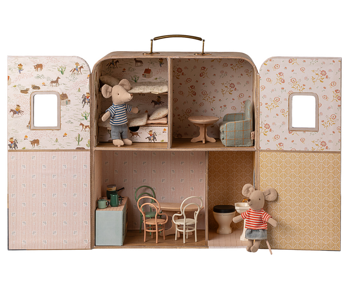 SuitCasa For Little Sister And Brother Mouse
