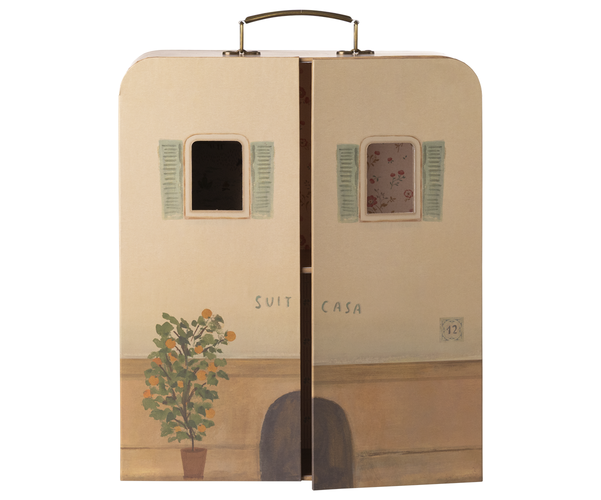 SuitCasa For Little Sister And Brother Mouse