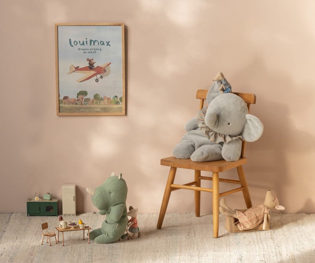 Safari Friends Medium Rhino Sage