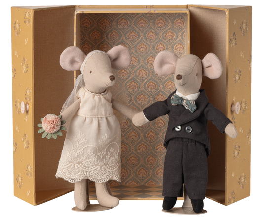 Wedding Mice Couple In Box, Mum & Dad