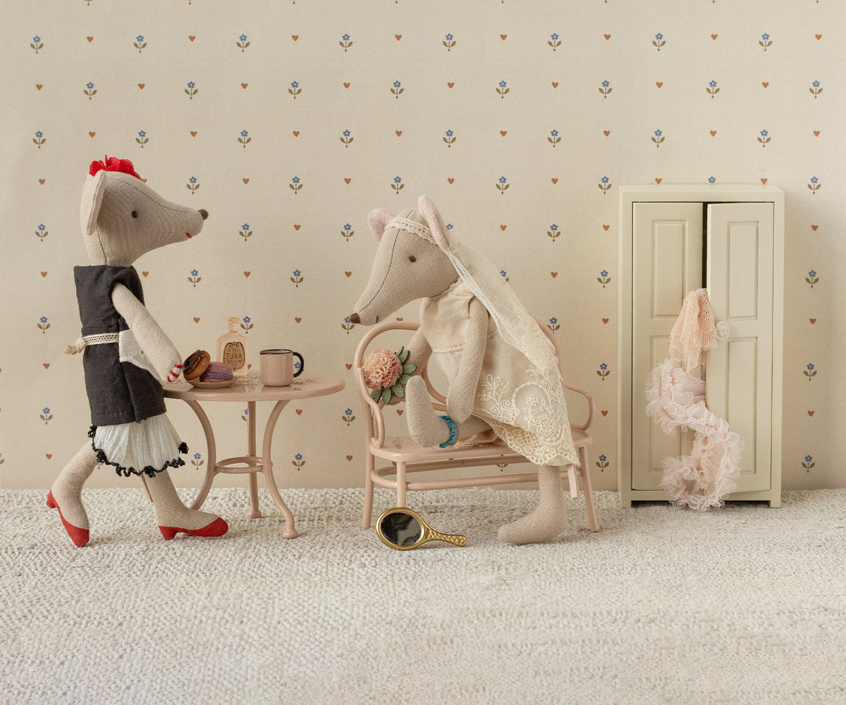 Wedding Dress Mum Mouse