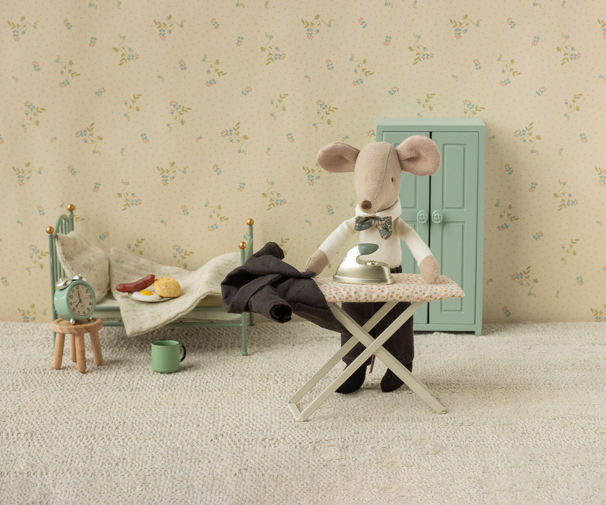 Wedding Suit Dad Mouse