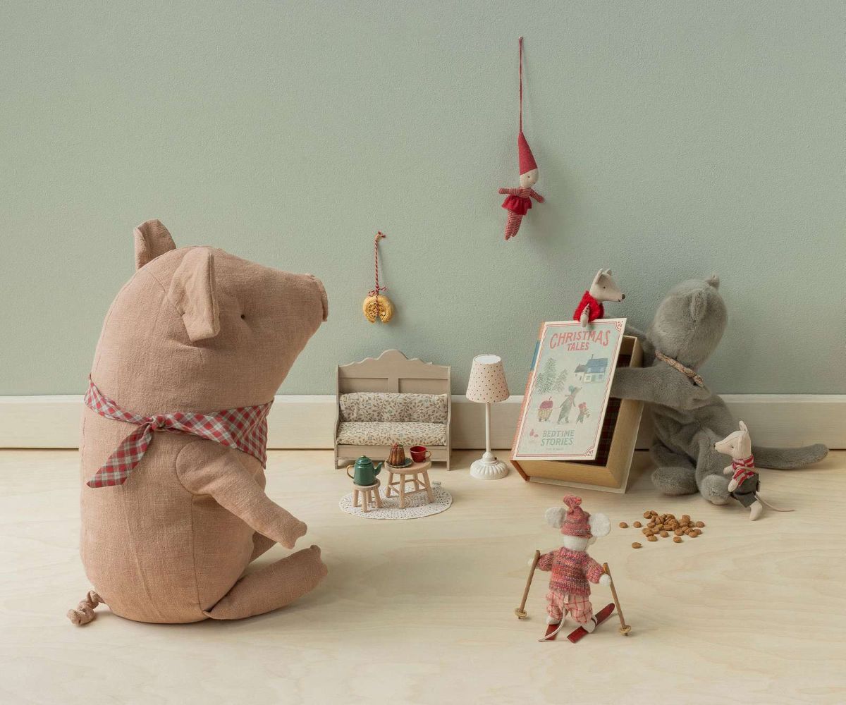 Mouse Christmas Tea Party - Red & Green