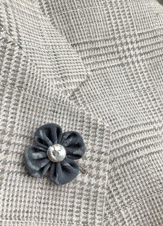 Gray Vintage Kimono Silk Kanzashi Pin
