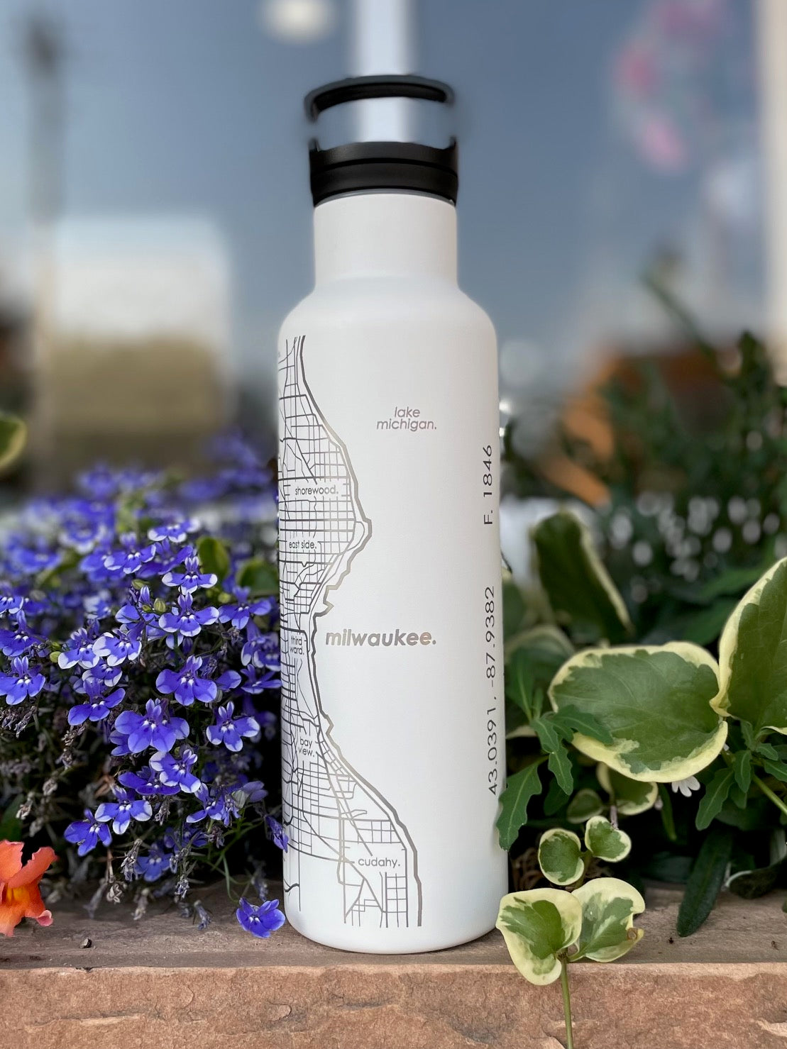 Milwaukee Map - Water Bottle - 21 oz