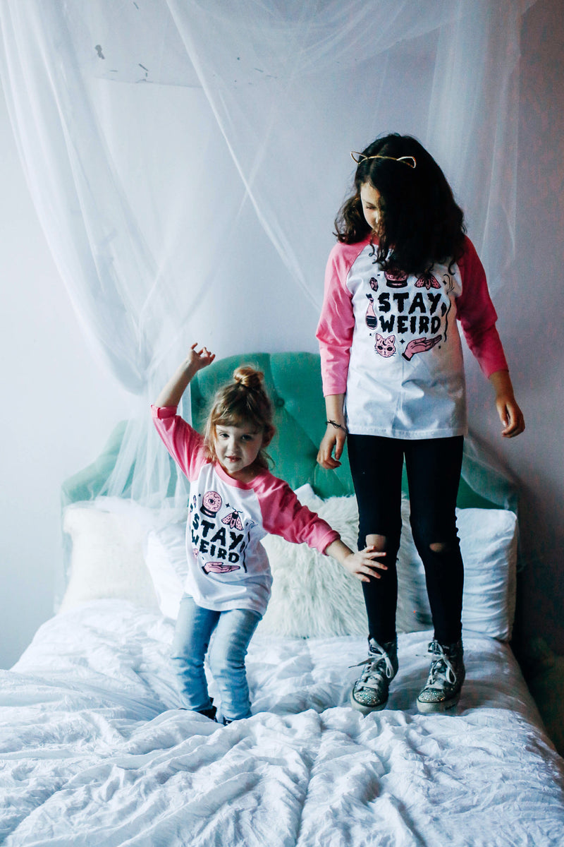 Stay Weird Kids Raglan Pink/White