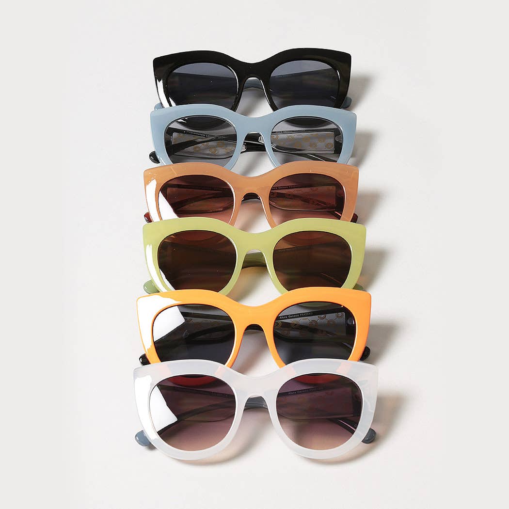 Women's Bold Round Frame Sunglasses
