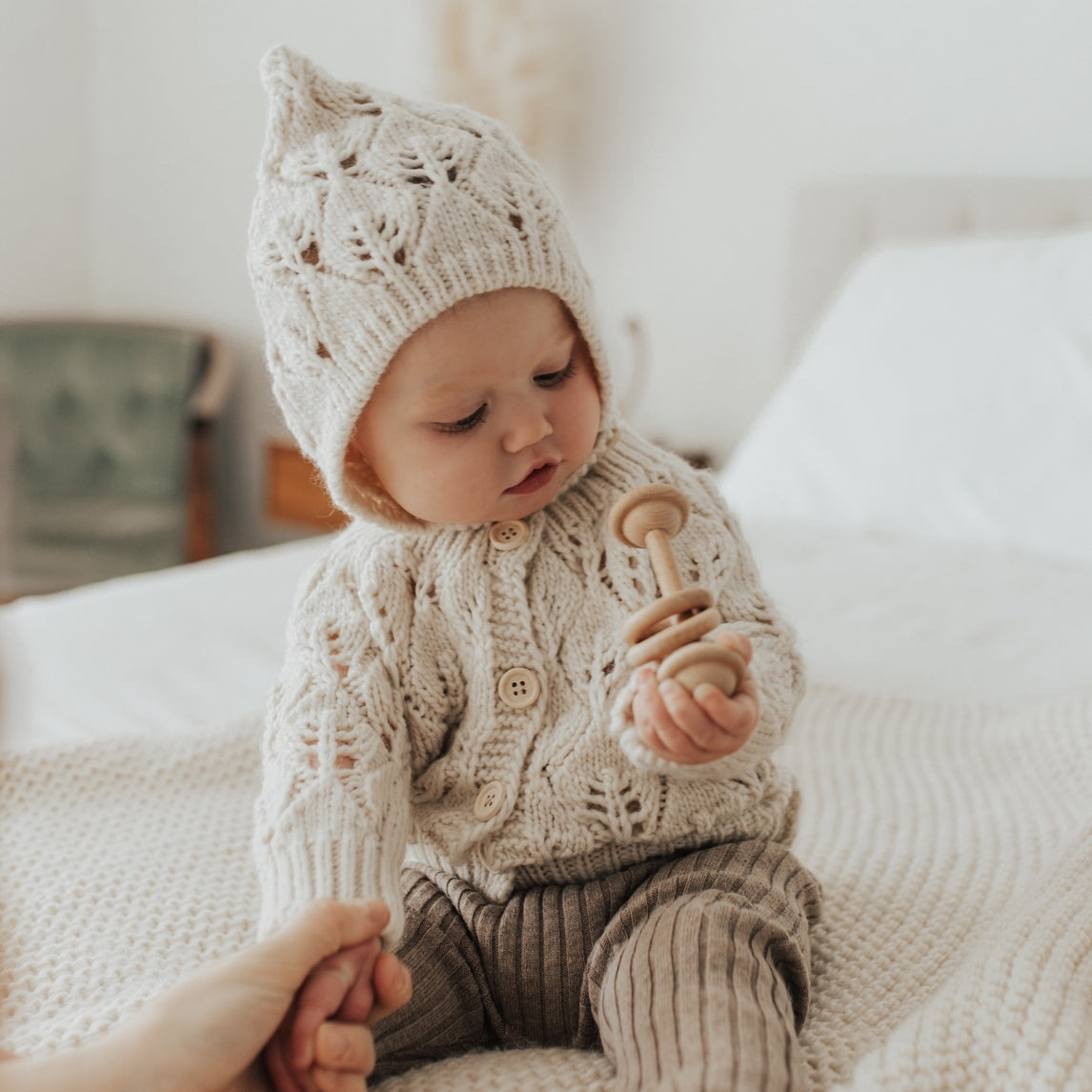 Leaf Lace Hand Knit Bonnet Natural Baby & Kids