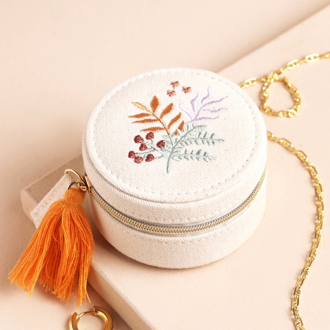 Embroidered Leaves Round Linen Travel Jewelry Case