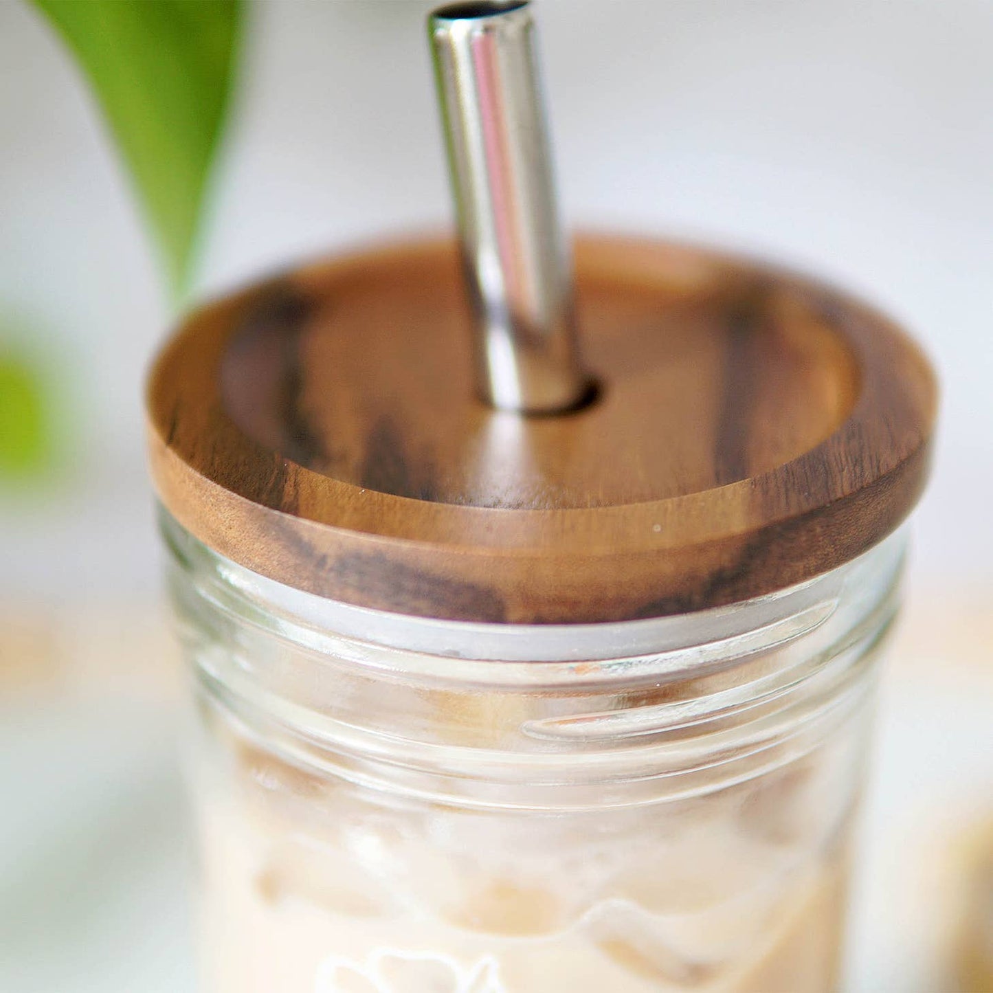 Floral 22oz Glass Tumbler With Acacia Lid & Straw