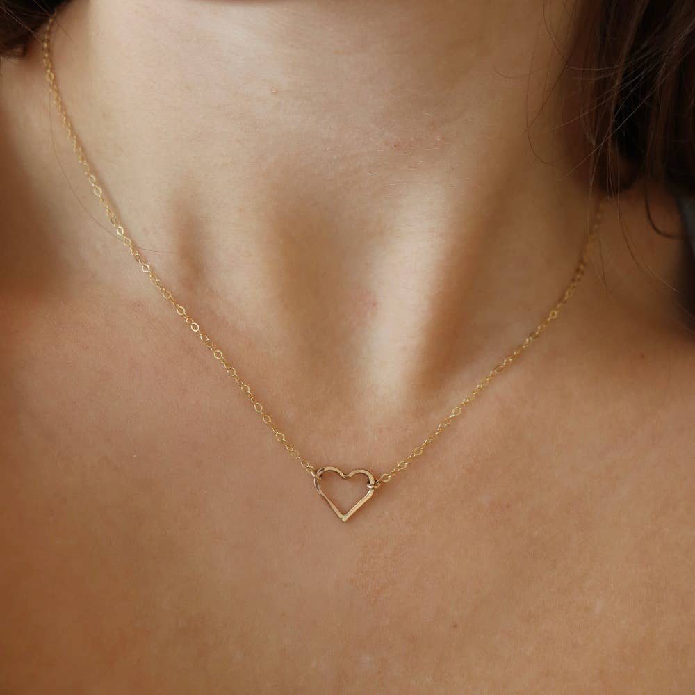 Amour Necklace