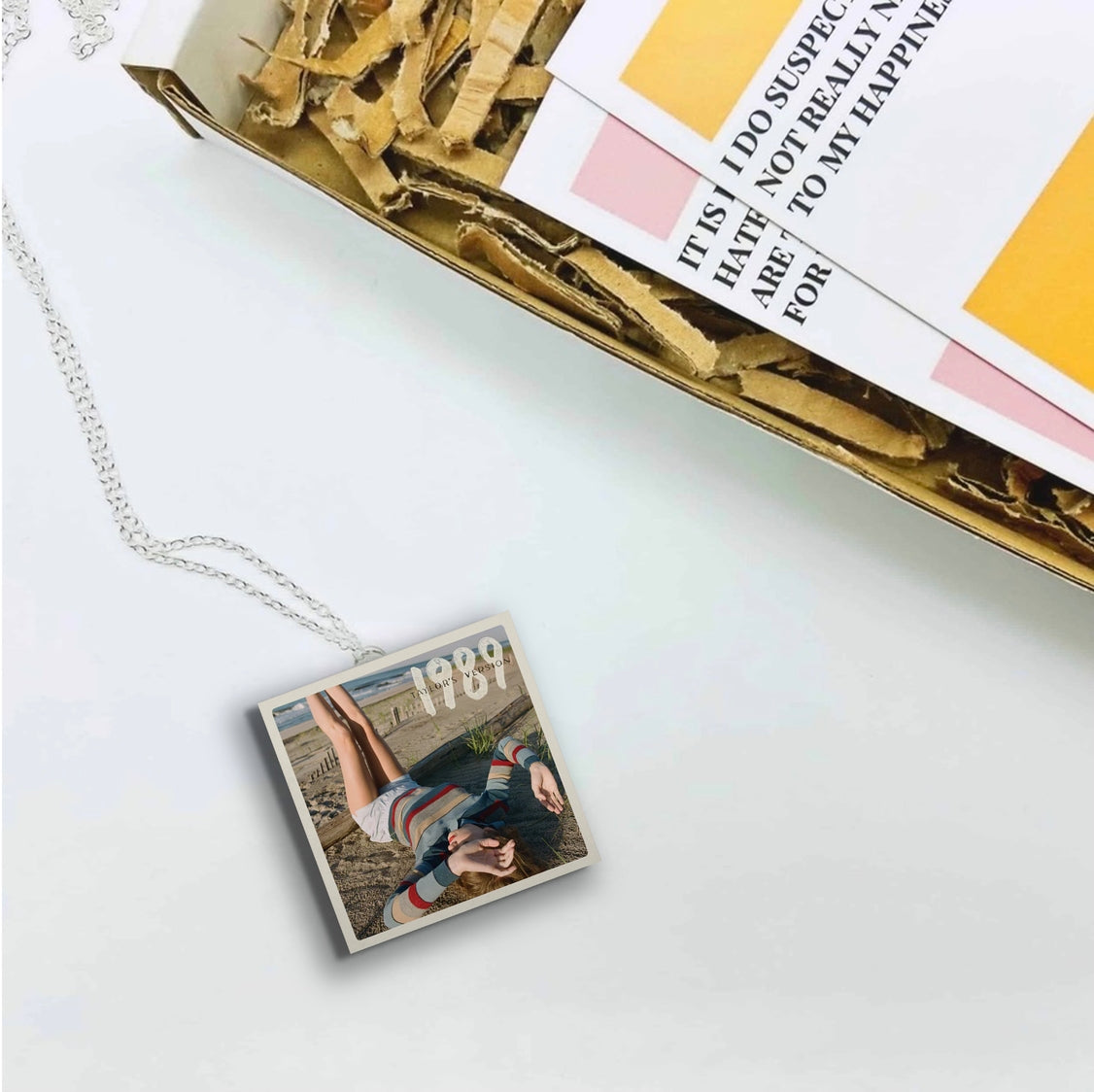 Taylor Swift '1989' Miniature Album Necklace